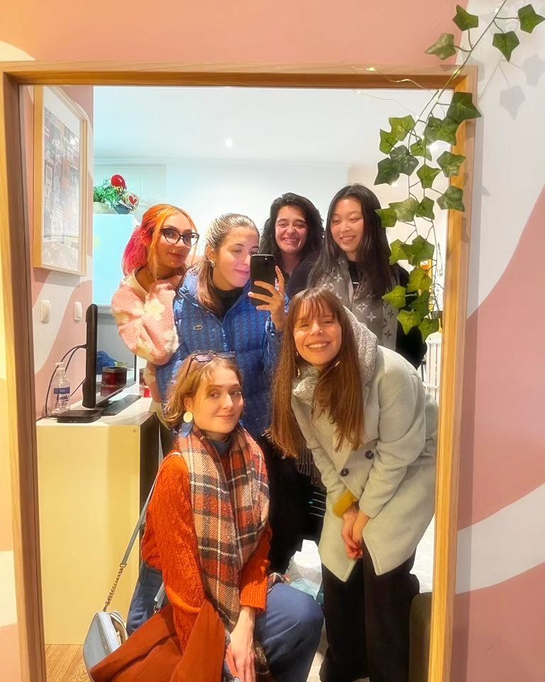 Acordei e disse a seguinte frase: "É que a minha vida é mesmo muito boa! Sou feliz carrraaa🐄🐄🐄" e depois fui tomar café.