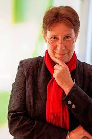 G11Sven's tweet photo. 1/2 Marjan #freeweefster Kaljouw
Vm. vz. @Zorgautoriteit🚩, medio 2023 @EersteKamer🚩 #VVD🚩 & vz. #CollegeSaneringZorginst.🚩. Drukte samen met @EricvdBurg🚩 de #Spreidingswet door🚩! MtF: '🍊' lintje. #Shill.
#PiramidHands
#ThinkPose
#MrsDoubtfire MtF
#Treason spreidingswet https://t.co/HdmSh9aZms