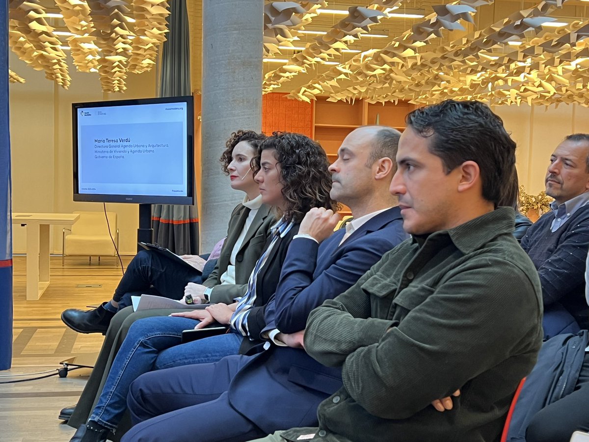 Hoy presentamos en <a href="/LasNavesINN/">Las Naves INN</a> de Valencia el Informe del uso de la Madera Maciza Industrializada en España con la participación de Ma Teresa Verdú, dtora general de Agenda Urbana y Arquitectura del <a href="/viviendagob/">Ministerio de Vivienda y Agenda Urbana</a>, Paul King Ceo de <a href="/builtbynature/">Built By Nature</a> y Daniel Ibañez director del <a href="/IAAC/">IAAC</a>