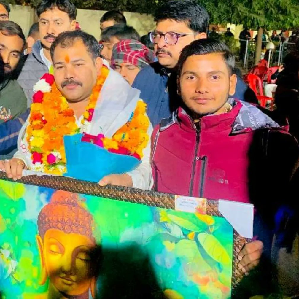 it_yla's tweet photo. मध्यप्रदेश के युवा नेता आदरणीय देवेंद्र प्रताप सिंह तोमर रामु भैया जी को जन्मदिवस की बहुत बहुत शुभकामनाएँ
आप हमेशा ख़ुश रहें स्वस्थ रहें
महाकाल बाबा जी का आशीर्वाद आप पर सदैव बना रहे
अनंत सुभकमनाये 
Devandra Pratap Singh Tomer
Devendra Pratap Singh Tomar
Happy birthday bhaiyaa ❤️ https://t.co/F3J1JPz7LA