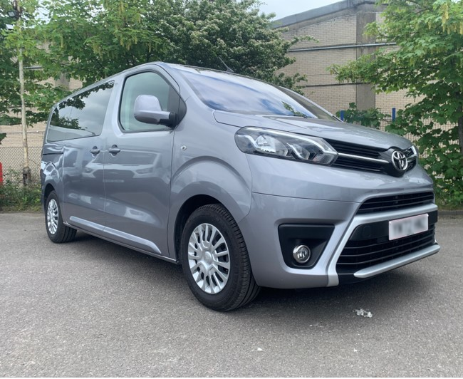 Meashams's tweet image. The 9 seater Toyota Proace Verso minibus is full of thoughtful features to maximise comfort and safety while travelling.

Give us a call on 0208 578 6858 to arrange your hire and take the hassle out of your group trip! 

#minibushire #minibusrental #toyotaproace