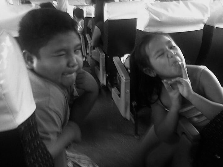 lxselene's tweet photo. marami pa tayong secret na bayarin sa school dibaaaa achiiiiii!!!! yakapin mo ako please :((( https://t.co/HkTud1JzLN