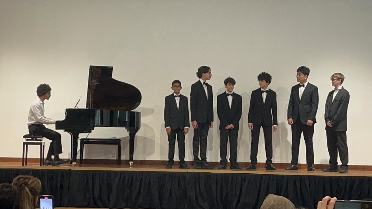 StChrisMusicDep's tweet photo. What a fabulous concert we had last night! Here are a few snaps of our YMOG musicians practising their performances in the Musical Interlude concert. 🫶

#StChrisMusic #StChrisYMOG 💕🎵 https://t.co/GwBN6yQecp