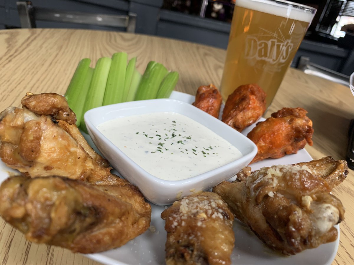 Daly's Bar & Grill tweet media
