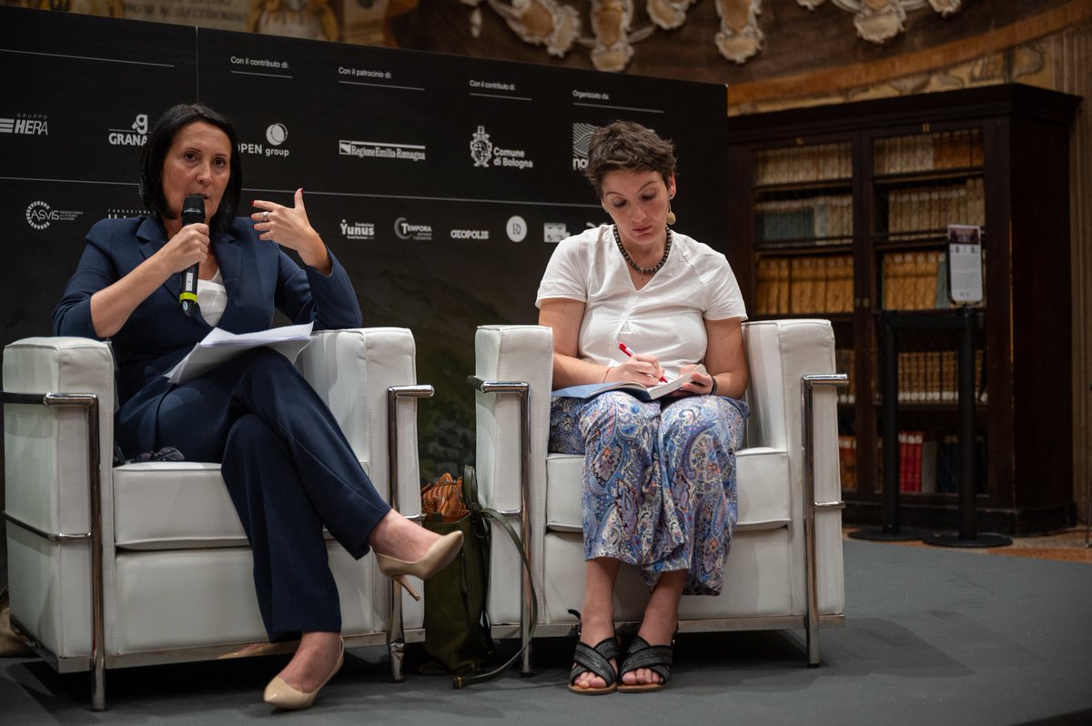 È pensabile uno #sviluppo che includa, oltre i divari di #genere? Ne abbiamo parlato al nostro Festival con Marcella Corsi, Anna Rita Cuppini, Maurizio Franzini, <a href="/NMontinari/">Natalia Montinari</a> ed <a href="/EmmaPetitti/">Emma Petitti</a> con la moderazione di Andrea Pareschi. Guarda il video: youtube.com/watch?v=Sogl_g…
