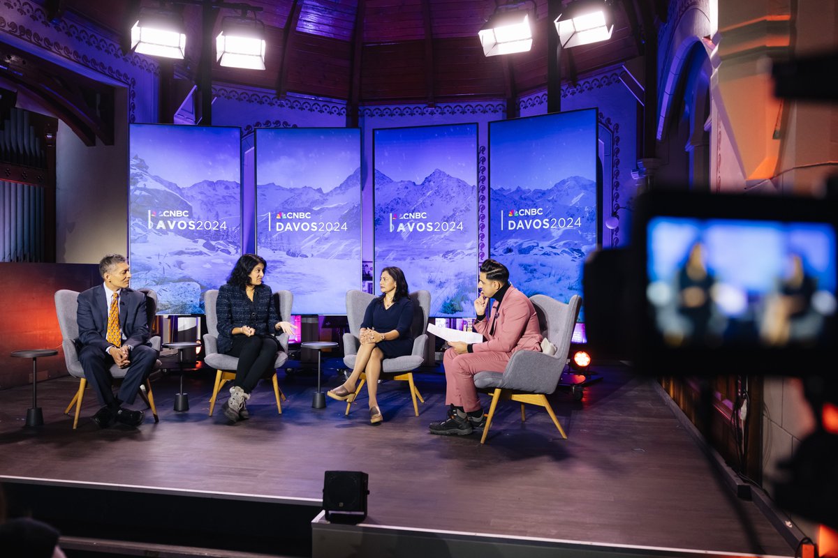 FilFoundation's tweet photo. Today at the Filecoin Sanctuary, @crypto_council’s @sheila_warren discussed the intersectionality of blockchain & AI - two major topics this week in Davos. 

People think of these as distinct technologies, she said, but the reality is that many questions around AI, like transparency and bias, can be solved by blockchain technology.

#FFDavos