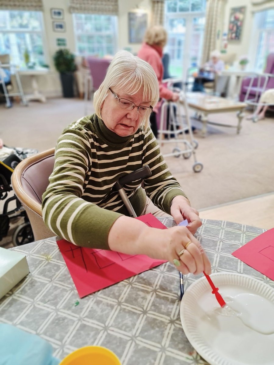 Wellburncare's tweet photo. This month, the talented team at our Rosevale home have been busy making some New Year banners and finishing off their 3D sign filled with tissue paper roses to spell out ‘Rosevale’🌹✨

Don’t they look fantastic!

#artsandcrafts #rosevale #lifeatwellburn #carehomeactivities https://t.co/sXRCDvOiXF