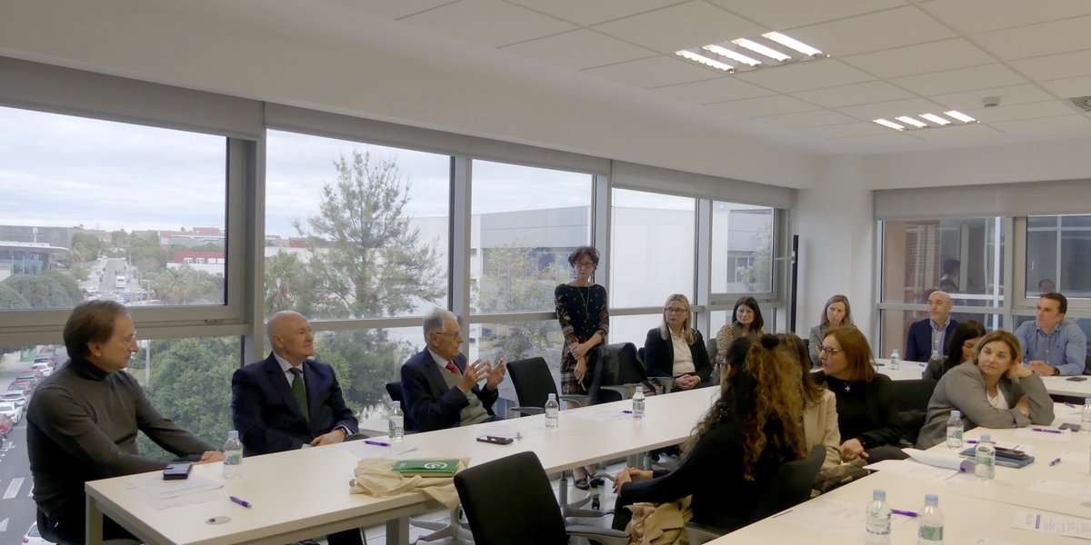 #GrupoBertolín, <a href="/Aquaservice/">Aquaservice</a> y <a href="/CECOTECoficial/">Cecotec</a>
visitaron Fundación Carlos Simón con <a href="/ContraCancerEs/">Asociación Española Contra el Cáncer</a> e <a href="/incliva_iis/">INCLIVA</a>, en la que presentaron el proyecto respaldado por la Beca ABC que se centra en mejorar el diagnóstico y tratamiento del cáncer de útero. #Compromiso #AECC