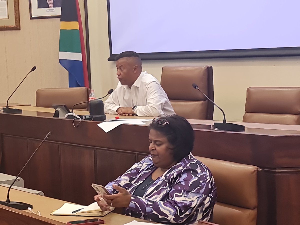 MrMayor_NMBM's tweet photo. I am meeting with the reps from the Bayland Community regarding their service delivery concerns. This community inspired me when they volunteered to protect our main electricity substation, providing electricity to Gqeberha while they have no electricity or adequate sanitation. https://t.co/tUjt47BA7A