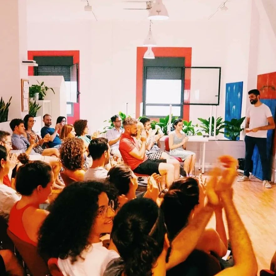 Estas pensando en montar un evento, taller o curso? En Kubik disponemos de diversos espacios que se adaptan a cualquier tipo de evento.
Solo tienes que decirnos cuales son tus necesidades y nos ponemos con ello :D
Para más info de tarifas:
Info@kubikbcn.com 
93415 87 40