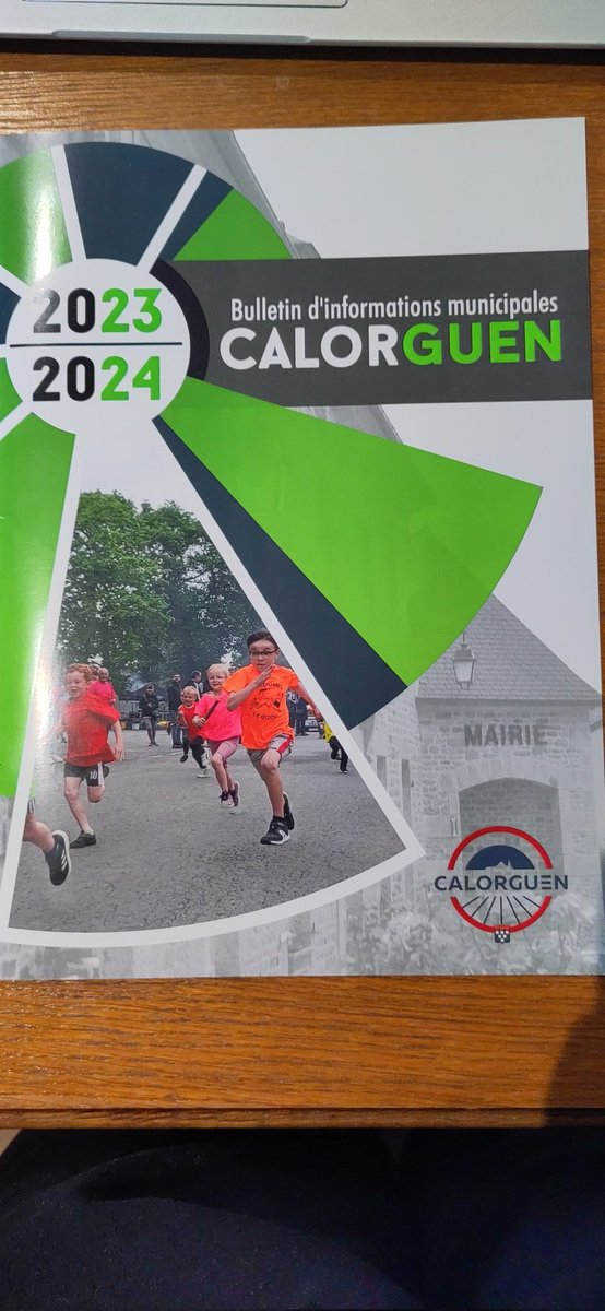 Laura Bourdais tweet media