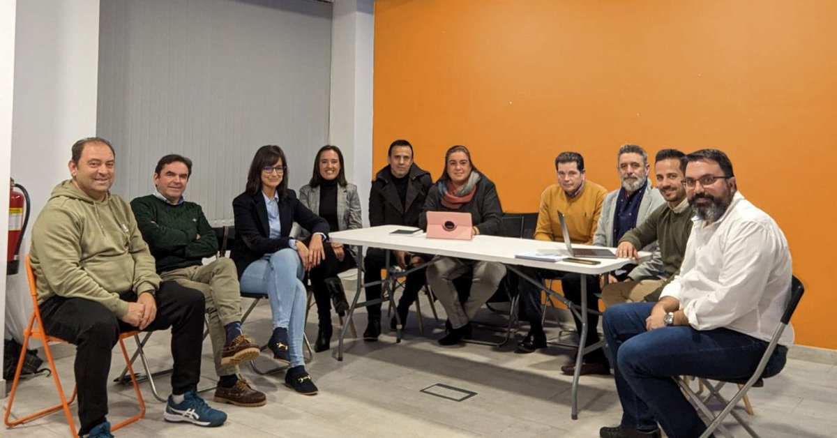 Ayer celebramos la primera reunión con la nueva junta directiva de la agrupación provincial de Jaén.

<a href="/Cs_Andalucia/">Ciudadanos Andalucía</a> consolida su proyecto político para dar respuesta a lo que la ciudadanía necesita de verdad, alejados de titulares, enfrentamientos y demagogia.
¡Seguimos!