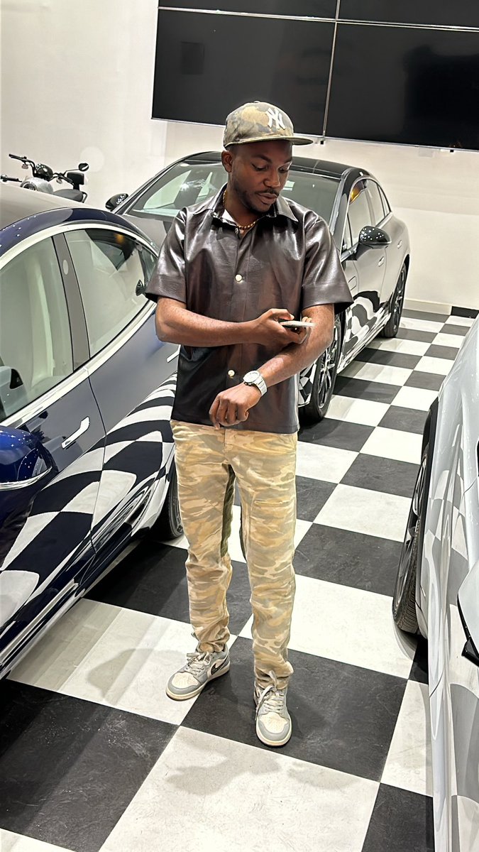 ChairmoTravis's tweet photo. The calmer you are, the clearer you think. Move with strategy, not with https://t.co/fqcF2yTCG7 your workings, stop competing, run your dealings, no dey talk too much ⚓️🦅 #tesla https://t.co/juDAsPrDFG