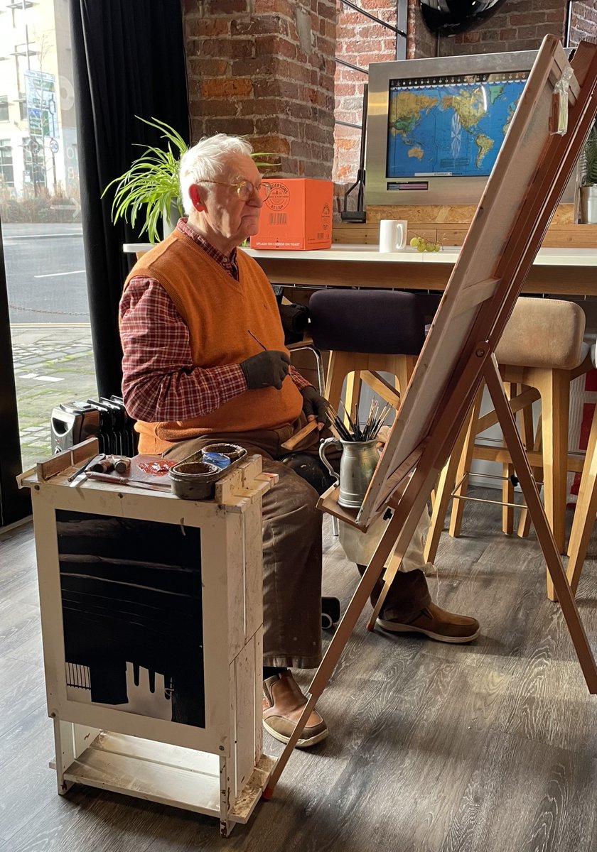 We have the pleasure of having #JoeScarborough with us again in the Ovo studio. He is currently in the process of creating his latest art work - one he has wanted to do for years! We feel honoured to witness him at work 🎨🖌️ 'Great art comes from great company.' - Joe