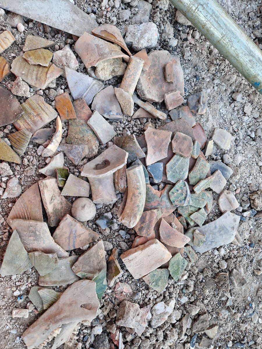 Fake History Hunter tweet media