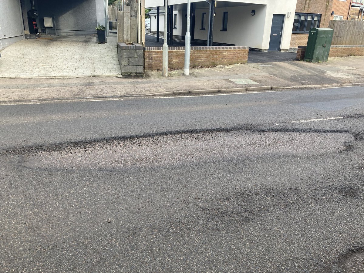 🙀🙀🙀🙀🙀🙀🙀🙀🙀🙀 Is this the BIGGEST POTHOLE in the UK? Location: lower Luton Road, Batford. Authority: Herts County Council (Tory) Or do you have a BIGGER one? #potholes #road