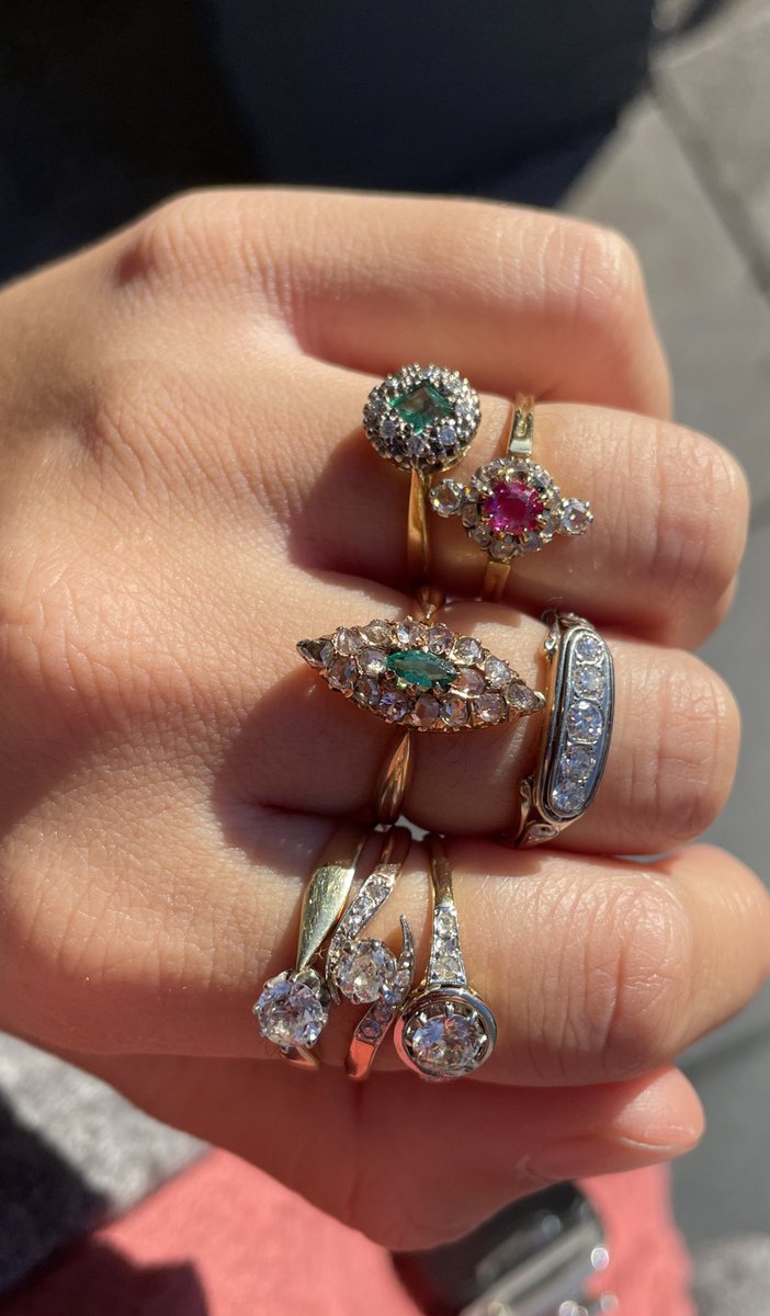 Ringstack of today 💖

They are all pretty shiny but which one is grabbing your attention the most? 🤭

#jewelry #ringstack #photography