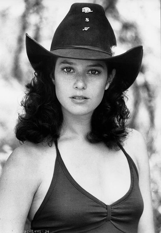 Debra Winger - Urban Cowboy (1980)
#DebraWinger #UrbanCowboy