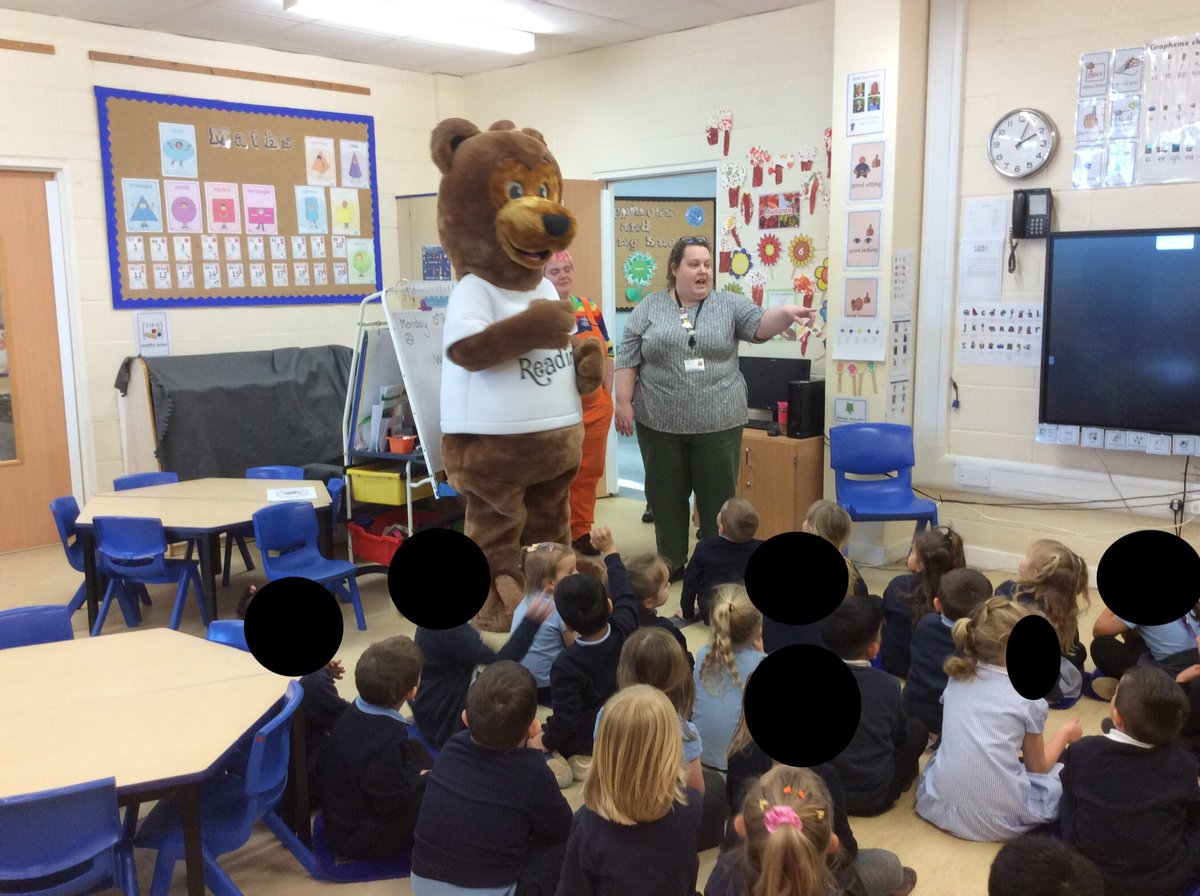 meadowvieweyfs's tweet photo. Yesterday, we had a visit from Kimberworth Library. We met Marco the Bear and got to choose our own library book. https://t.co/M9vGbdc1hx