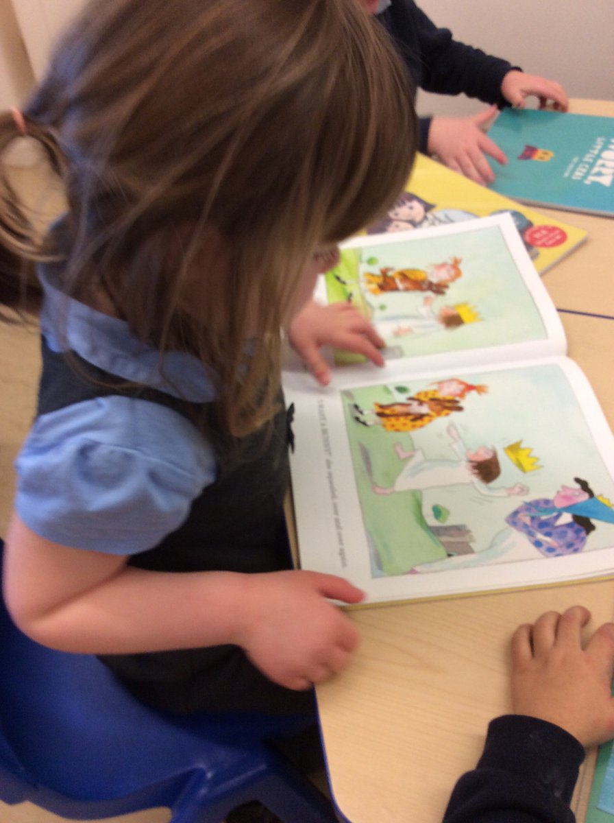 meadowvieweyfs's tweet photo. Yesterday, we had a visit from Kimberworth Library. We met Marco the Bear and got to choose our own library book. https://t.co/M9vGbdc1hx