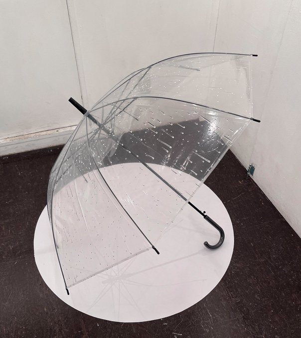 「transparent umbrella」 illustration images(Latest｜RT&Fav:50)