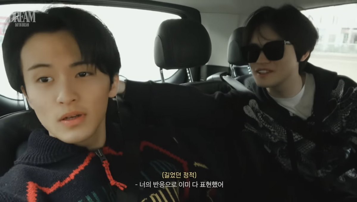 dreeeaaaminn's tweet photo. 기시감 뭔가 했는데 파리 차 안 ㅋㅋㅋㅋㅋㅋㅋ ㅜㅜㅜㅜㅜ https://t.co/DOY4vmwUCl