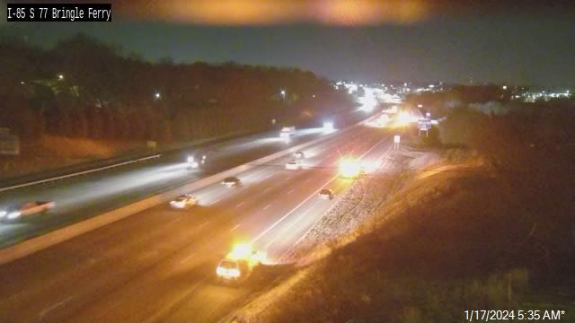 Clt_TrafficGuy's tweet photo. 💥I-85 Sb at Bringle Ferry Rd, in N Salisbury,
this wreck is now on the shoulder.
#CltTraffic #RowanCo #Clt #NC #SC https://t.co/Y28PrTkcZW