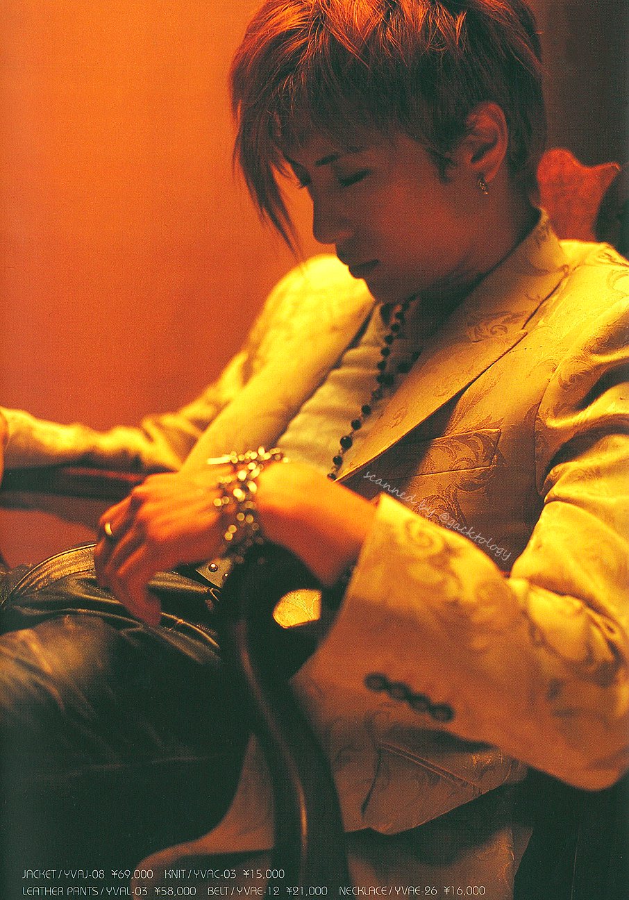 スタンディングえみぃ 🐤 YFCz・魔王フィル待機中🥀🛐 on X