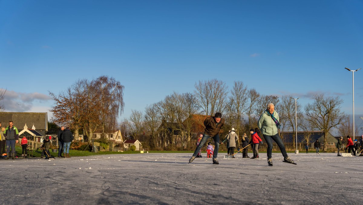 De vergadering van de raad begint vandaag om 17.00 uur. Op de agenda o.m. Neushoorn, uitvoeringsprogramma binnenstad en buurt- en dorpskamers. Benieuwd? Info en stream op de site leeuwarden.bestuurlijkeinformatie.nl