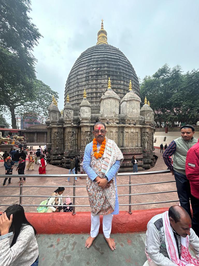 Rajib4BJP's tweet photo. আজ শ্রী শ্রী মাতা কামাক্ষা দেবীর আশীর্বাদ পাওয়ার সৌভাগ্য লাভ হয়।
 আমি মায়ের কাছে রাজ্য বাসীর সুখ-সমৃদ্ধি প্রার্থনা করি। https://t.co/2H5xdvmDih