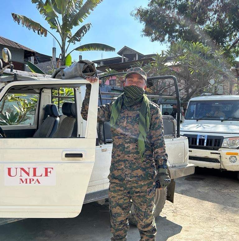 hatjalhai's tweet photo. This is the Current State of #Manipur.

The same person wearing different uniforms.According to convenience,Meitei paid media houses call him armed miscreant,state force,security force,commando,etc.

He’s a #MeiteiTerrorist banned in India,came to create havoc in #Moreh Town with anti national sentiments .@Spearcorps @PIBHomeAffairs Please investigate!

@thewire_in @KaranThapar_TTP @EastMojo @AJEnglish @ukhrultimes @timesofindia @TimesNow @htTweets @globaltimesnews @PTI_News @pooja_news @ABPNews @ZeeNews @ZeeNewsEnglish @BBCWorld @BBCBreaking @rashtrapatibhvn @PMOIndia @HMOIndia @NBirenSingh @narendramodi @UN @UNICEFIndia @UNICEF @unwomenindia @BSF_India @manipur_police @official_dgar @IndiaToday @IndiaTodayNE