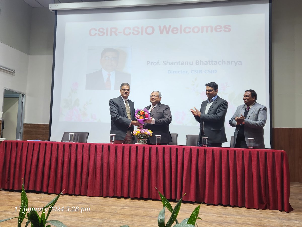 CSIR-CSIO (@csir_csio) on Twitter photo Prof. Shantanu Bhattacharya has officially taken the helm as Director of <a href="/CSIR_CSIO/">CSIR-CSIO</a> on 17/01/24. A warm welcome as he leads us into cutting-edge R&D. Prof. Bhattacharya shared his inspiring vision with the CSIO family, aiming for new heights <a href="/CSIR_IND/">CSIR, India</a> <a href="/DrJitendraSingh/">Dr Jitendra Singh</a> <a href="/PMOIndia/">PMO India</a> Prof. Shantanu Bhattacharya has officially taken the helm as Director of <a href="/CSIR_CSIO/">CSIR-CSIO</a> on 17/01/24. A warm welcome as he leads us into cutting-edge R&D. Prof. Bhattacharya shared his inspiring vision with the CSIO family, aiming for new heights <a href="/CSIR_IND/">CSIR, India</a> <a href="/DrJitendraSingh/">Dr Jitendra Singh</a> <a href="/PMOIndia/">PMO India</a>