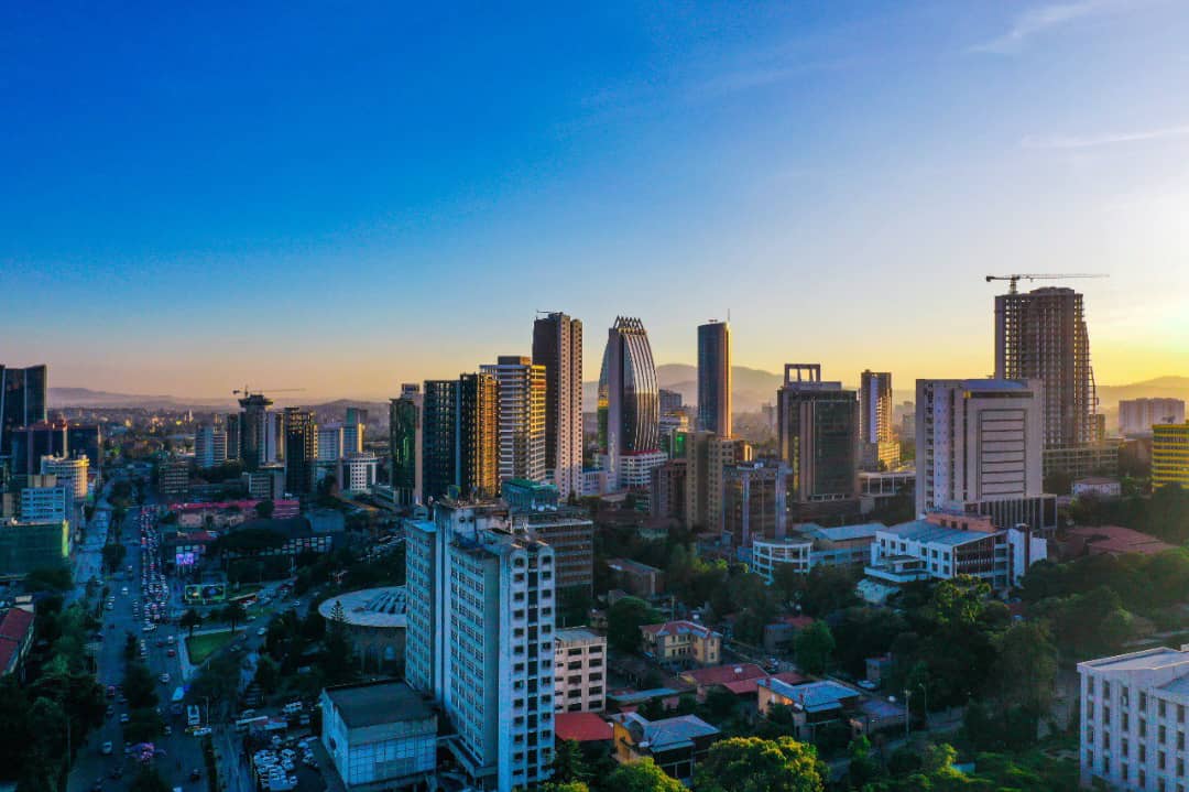 bella_milan10's tweet image. ህዝቡን አታውቁምና ተውት
#Addis_Ababa.🇪🇹
የከተማችን አዲስአበባ ህዝብ በእለት እንቅስቃሴው ውስጥ ለስራ እንጂ ለወሬ ጊዜ የሌለው እንደሆነ በተደጋጋሚ አረጋግጧል።ነገም ይህንኑ የሚያስቀጥል ህዝብ ነው።