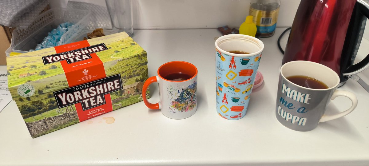 gigaw's tweet photo. Time for tea break https://t.co/eH8TNxZ7Sa