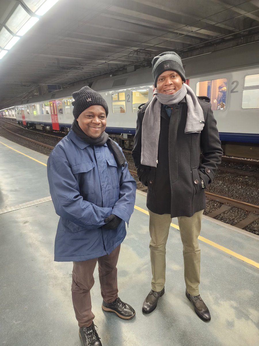KEEntrepre's tweet photo. Un échange précieux pour le développement de l'industrie avicole en RDC. 

Gratitude à la Fondation Roi Baudouin, Bio Invest, et l'Ambassade des Pays-Bas en RDC pour cette opportunité.

@GvbSarl 
#PrixUbora #DéveloppementIndustriel #Aviculture https://t.co/3NWlDLt0im