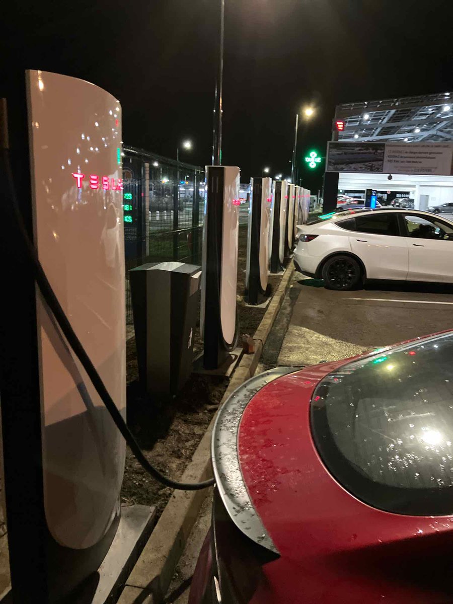 New Tesla Supercharger: Saint-Louis, France (12 stalls) tesla.com/en_eu/findus?l…