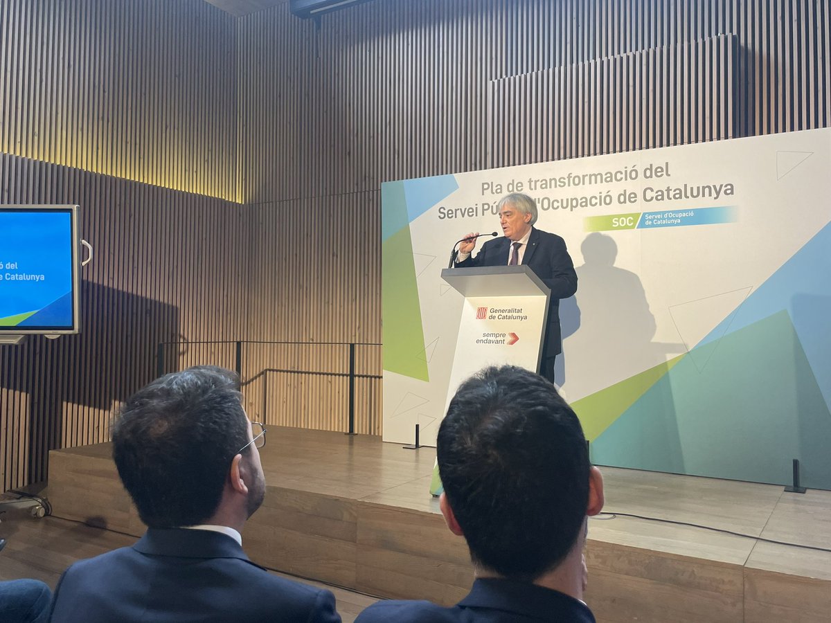 fabianmohedano's tweet photo. Molt orgullós del treball del director general del SOC @ocupaciocat, en @JJtorreslopez. Va agafar llei d'ocupació del 2015 i l'ha desplegada en els seus punts més crítics. Avui suport explícit d'agents social i presència del MHP @perearagones https://t.co/9Ui3Hr9JwU