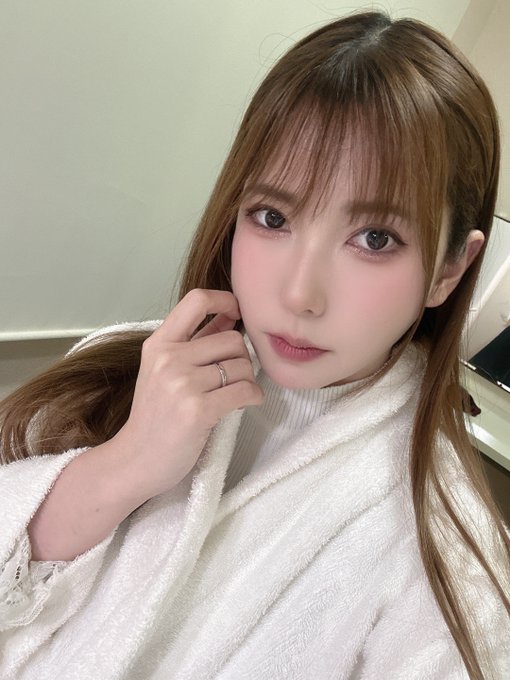 お疲れ様！  今日は撮影でした🥰 今日のメーカーさんいつも楽しくて大好き！🤗 メーカーさん、現場の皆さんお疲れ様でした☺✨ https://t.co/FwVTYgpBIC