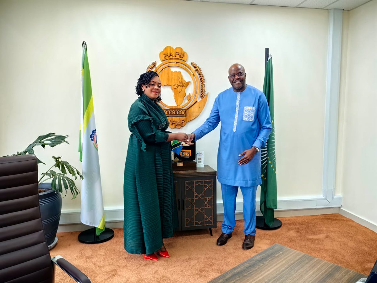 Hon Tatenda.A. Mavetera tweet media