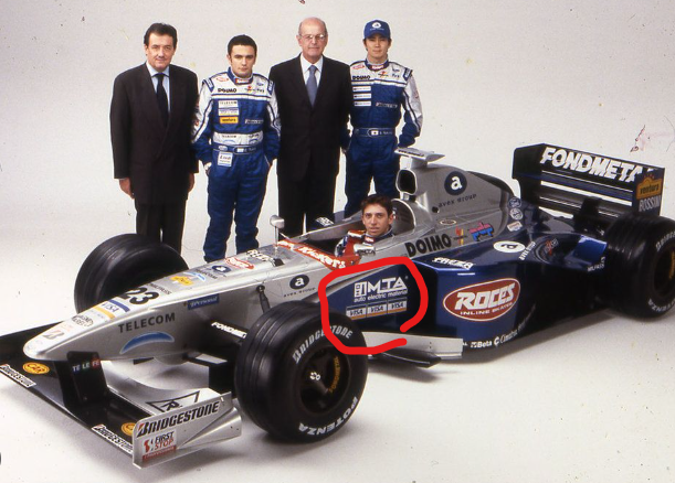 とても、細かいですが(汗 / 1998年のミナルディM198