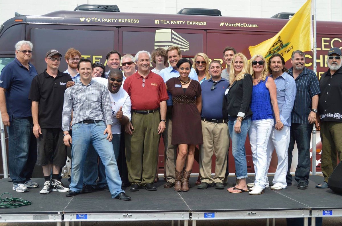 RealWayneDupree's tweet image. It was 2014 #TeaPartyExpress. I think this trip started in Texarkana and ended up in Minnesota or this was another trip that included Mississippi when we campaigned. #GreatTimes #AmericaHeartland