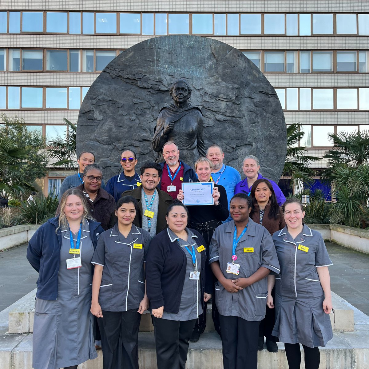 GSTTnhs's tweet image. The January e-GiST is out now! 💥

Read about:
➡️our nursing workforce team receiving a pastoral care award
➡️MediCinema’s 10th anniversary at Guy&apos;s Hospital
➡️Trust staff who were recognised in the New Year Honours
➡️new resources for cancer patients.

guysstthomashospital.newsweaver.co.uk/test/bukh0noyk…
