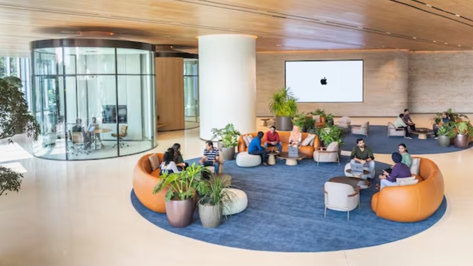 IndexKarnataka's tweet photo. 🚨Apple opens new 100% green, state-of-the-art office in Bengaluru, to house over 1,200 employees
-Office features dedicated areas for labs, collaborative work & a cozy culinary spaces known as Caffe Macs
#MinskSquare #Apple #CaffeMacs https://t.co/t7HUk3nQbn