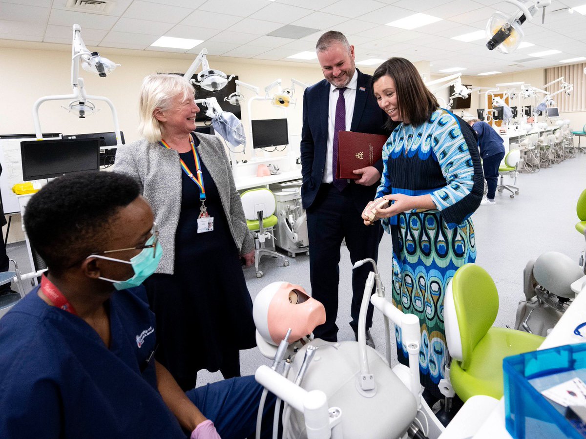 It was a pleasure to visit @UCLan’s school of Medicine and Dentistry to see the amazing work taking place to educate and train a new cohort of hard-working NHS staff. Our Long-Term Workforce Plan shows how we will train and retain staff to continue to strengthen our NHS.