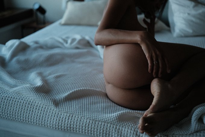 📸🖼️ self portraits by @aireenel_ https://t.co/v1JXr34Ms3<a class="tags" target="_blank" title="On Twitter" href="/?out=eyJ0eXAiOiJKV1QiLCJhbGciOiJIUzUxMiJ9.eyJpYXQiOjE3MjAxNzc1MTYsImlzcyI6InR3cG9ybnN0YXJzLmNvbSIsIm5iZiI6MTcyMDE3NzUxNiwiZXhwIjoxNzUxNzEzNTE2LCJyZWRpcmVjdF91cmwiOiJodHRwczovL3R3aXR0ZXIuY29tL2FpcmVlbmVsXyJ9.2Ee66UkbANSNYHWMzWueIsBwH5gQT04b8f9wHcpCkB9pSyNTU7Eg0jIDHhvyH3JimIArs5qbJeb6ekRcSNRkSA">@aireenel_</a>