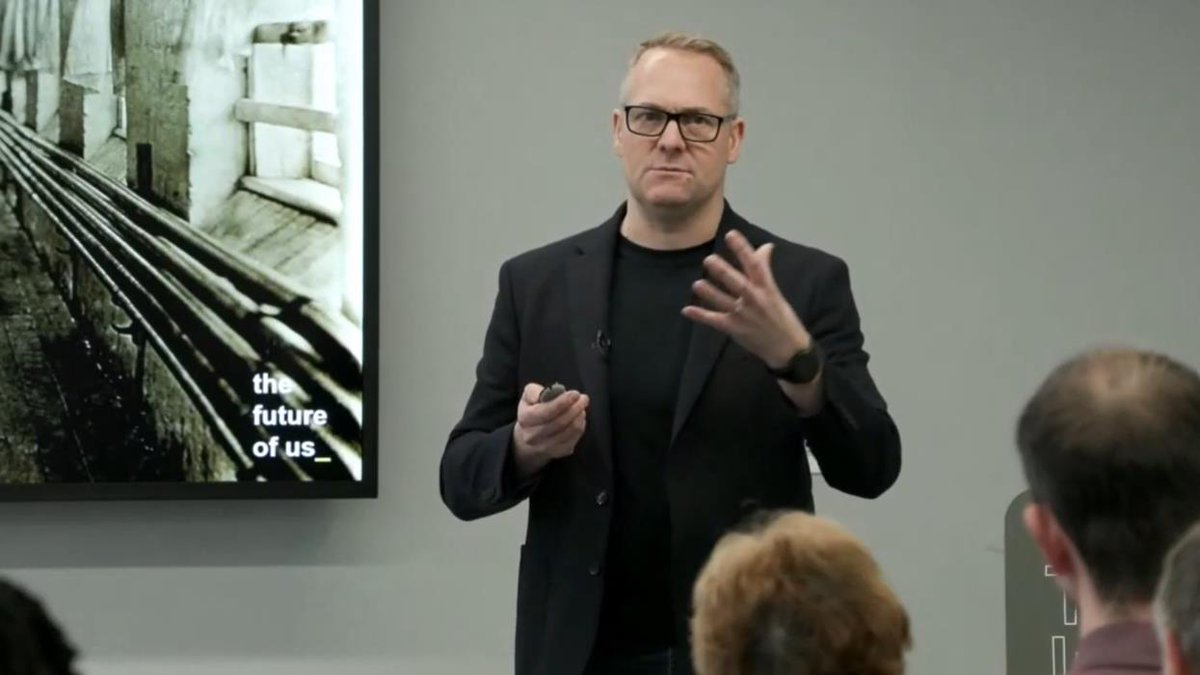 tubblog's tweet photo. On stage at #Future24, @AntMorseUK on how to remain relevant in the future.

#AugmentedReality will change how we are served results from web searches on smart glasses. No list of results, just *a* result.

P.S. Ant I'm old enough to remember O2 being called BT Cellnet, too. ;-) https://t.co/HCCl9DLCqf