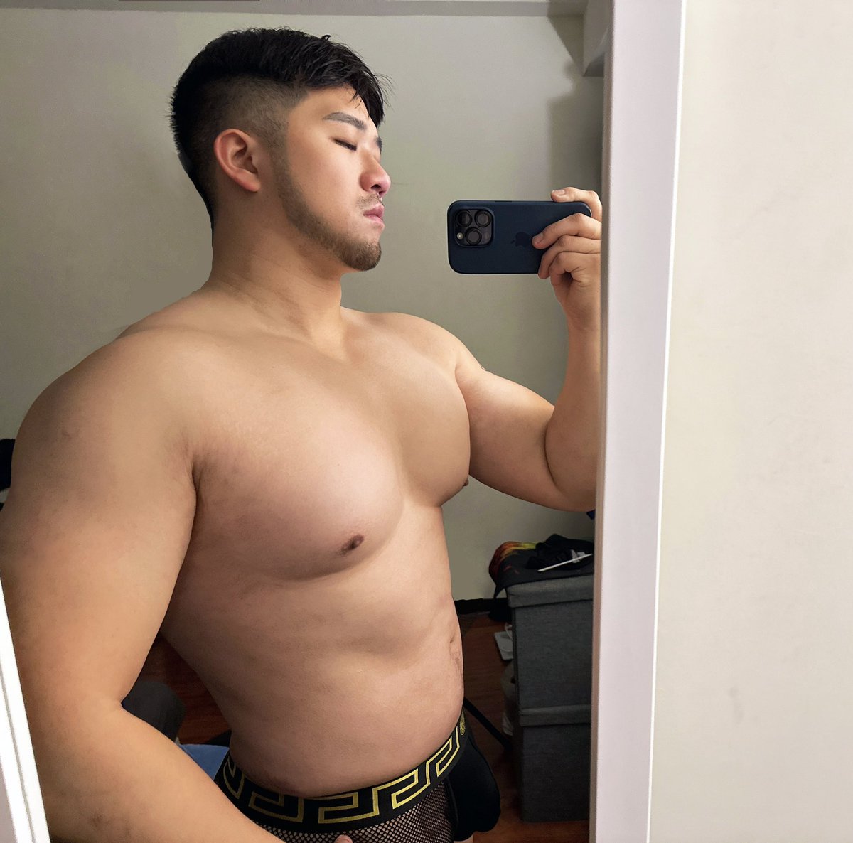chun_7e's tweet photo. 4/11-4/17 【曼谷】潑水節
3/16【台中】

曼谷預約/微信同line可直接加
並說「曼谷預約」才會通過並幫你排
-
北部加Line給「地區」及「時間」 
即可高效安排,省去你我時間🙏🏻
-
照片不小心拍太高冷
本人不會高冷啦
很親切的 勿害羞😂 https://t.co/JL34nYsjyZ