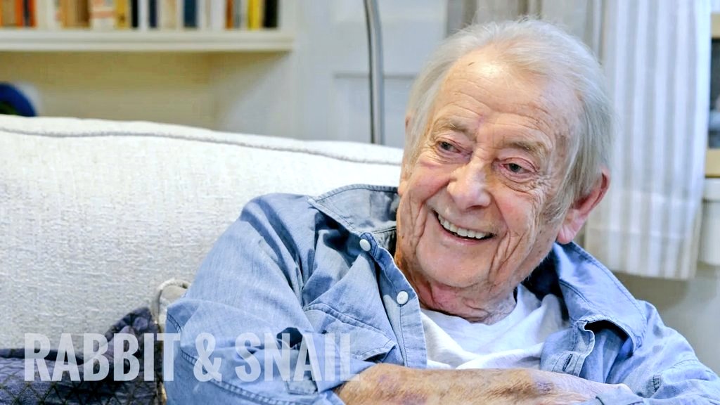 RabbitAndSnail's tweet photo. It's been four years since we lost our good friend, the totally amazing #DerekFowlds.
An honour to work with him, but a nightmare to interview because we'd just keep laughing so much. Great man, sadly missed. Many happy memories.
#Heartbeat #BasilBrush #YesMinister #MrDerek https://t.co/w8Neoamt9X