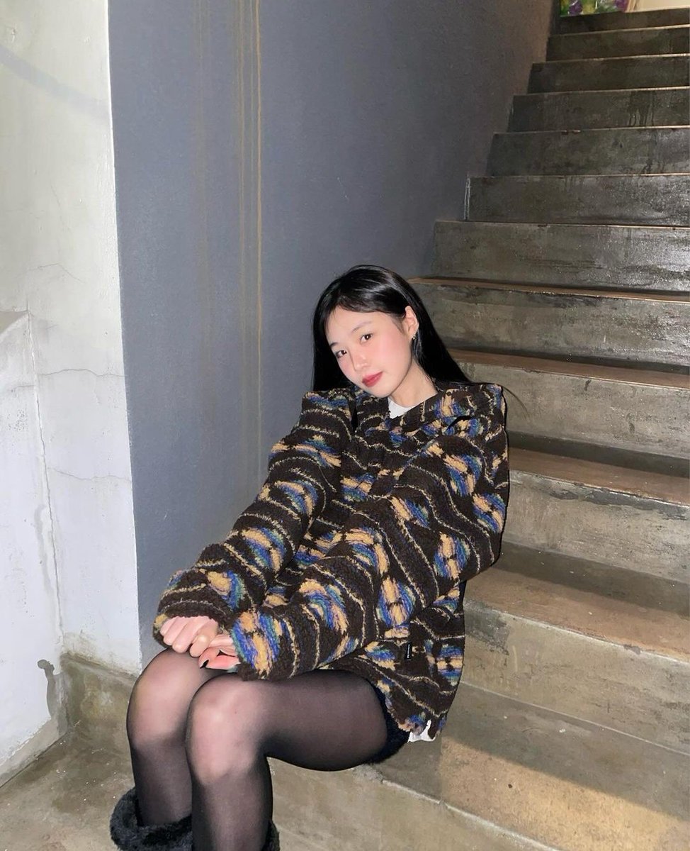 soosoocares's tweet photo. #SOOJIN instagram update 

"🧘‍♀️🧘🧘‍♂️" https://t.co/xBgFUTwVjQ