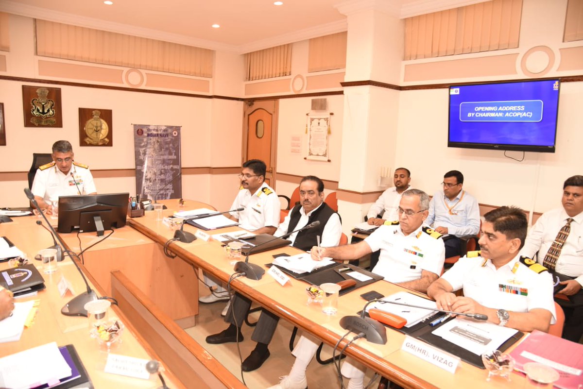 IN_DCP's tweet photo. Cmde Saurabh Agrawal, CMDE (CP)-II highlighted various initiatives completed/ presently being steered by #TeamDCP. GMs (HR) from #NDMumbai & #NDVisakhapatnam, GMs from #NSRYKarwar & #NSRYKochi, CSO (P&A) from #HQKNA, Director DCPS and all CCPOs also attended the meeting. https://t.co/UjUA1OO4e6